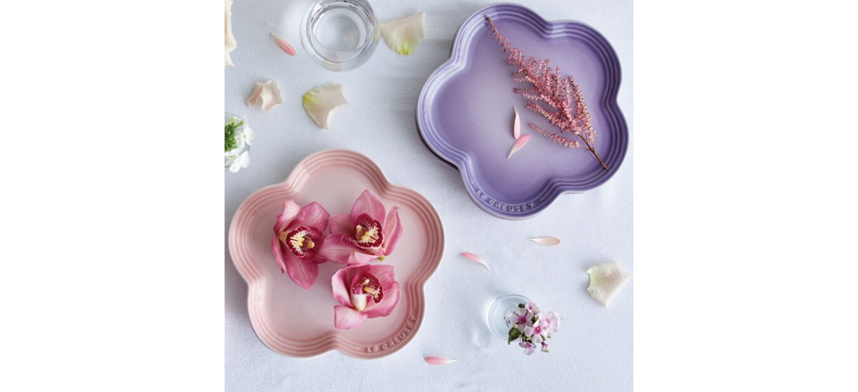 Le Creuset Flower Plate