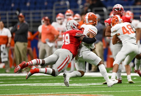 Can you use baseball cleats for football?