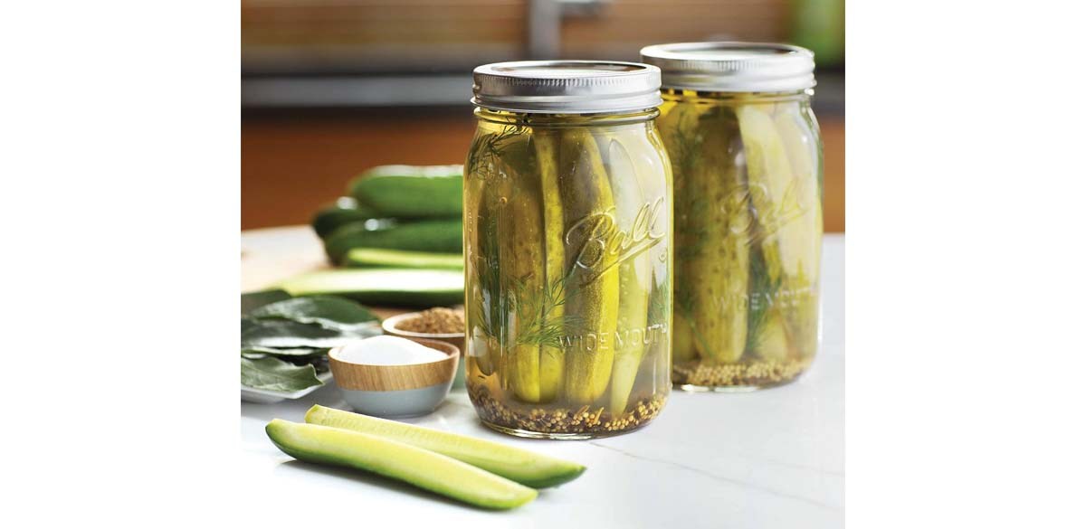 Ball Wide Mouth Clear Glass Canning Quart 32 Oz Mason Jars with Lids, 12 Pack