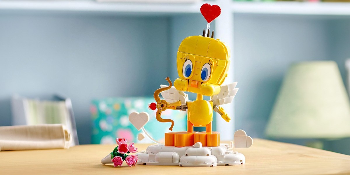LEGO Looney Tunes Sweetheart Tweety Bird Building Toy